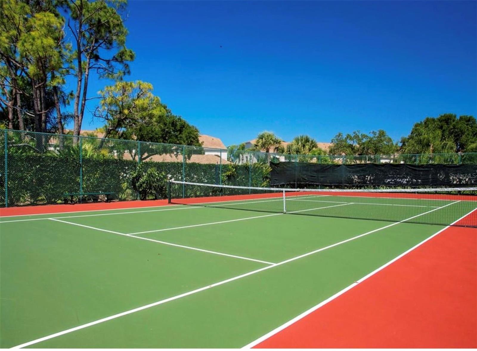 STONEYBROOK ARBOR GREENS 1 - Residential