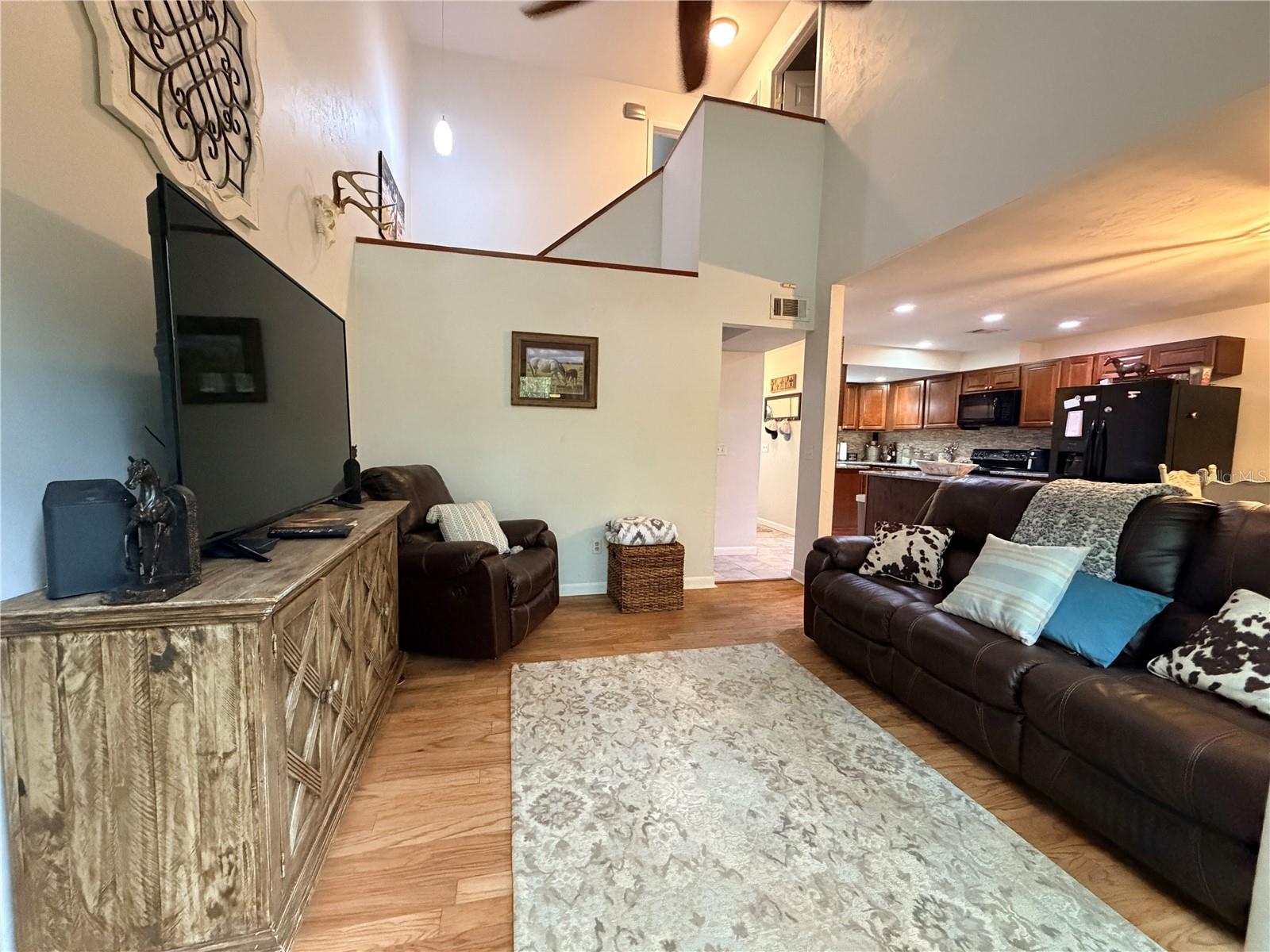 CYPRESS POINT - Residential