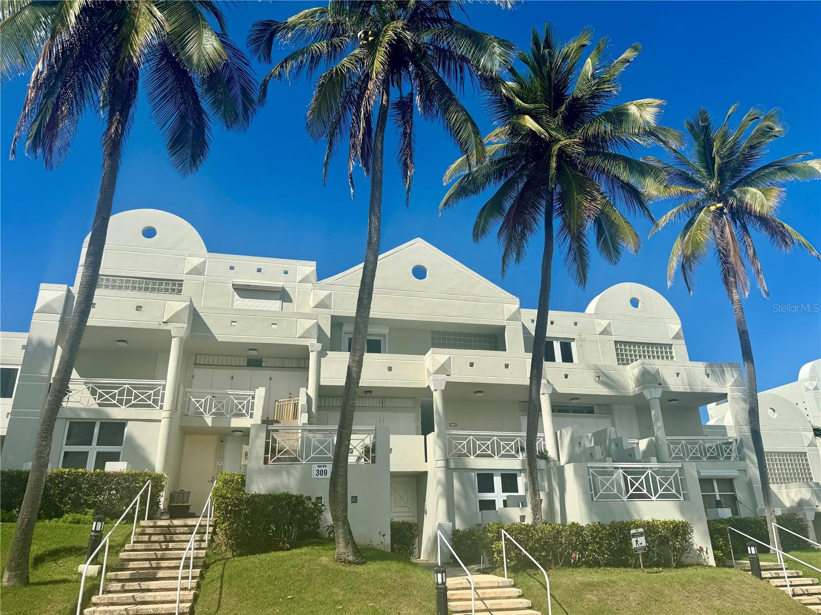 Live just steps from the sand in one of Dorado’s most desirable beachfront communities. This apartment in Costa Dorada offers the perfect blend of privacy, security, and coastal living.
Wake up to ocean views, sea breezes, enjoy long beach walks, and take in sunsets from a peaceful, gated neighborhood with direct beach access. Whether you're here for a few months or an extended stay, this rental is ideal for anyone seeking comfort and convenience near the ocean.
Available June 1st, 2025 - December 31st, 2026