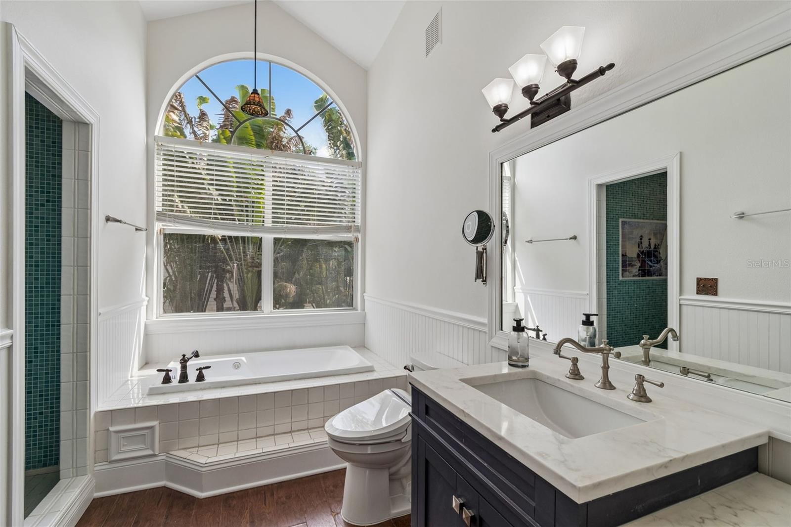 OAKELLARS - Residential