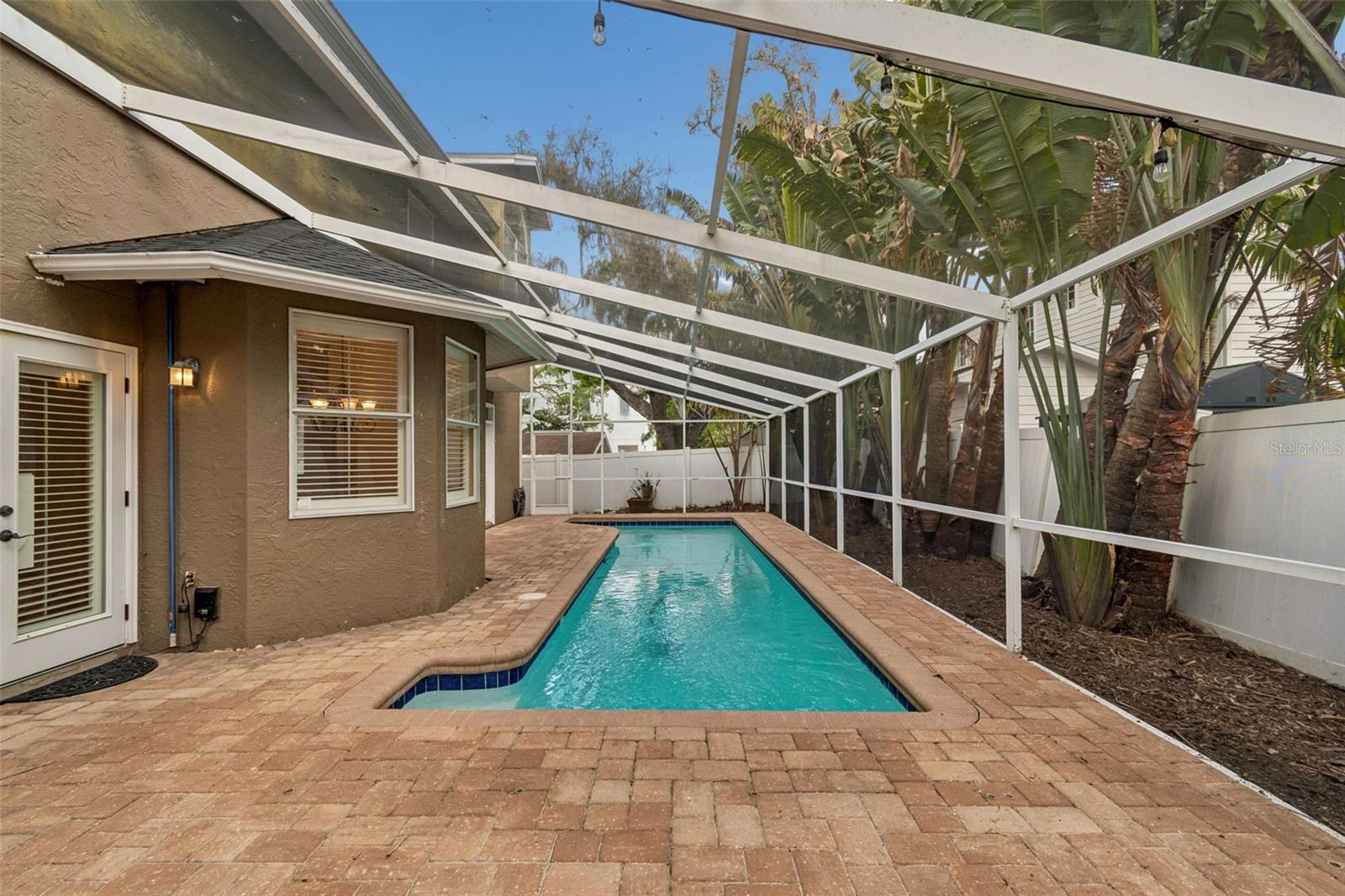 OAKELLARS - Residential