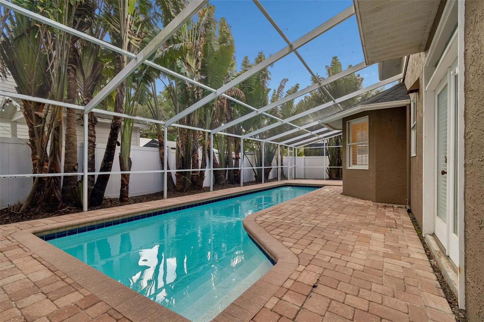 OAKELLARS - Residential