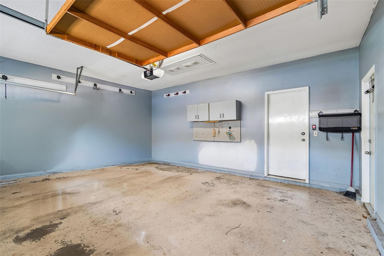 OAKELLARS - Residential