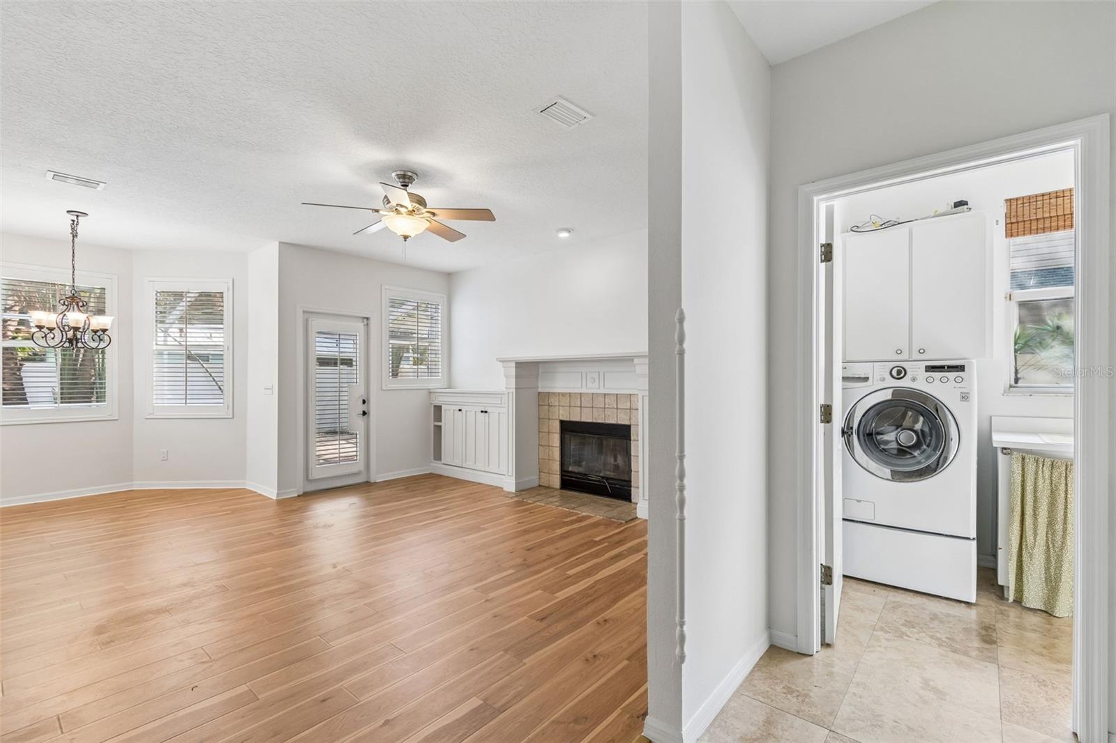 OAKELLARS - Residential