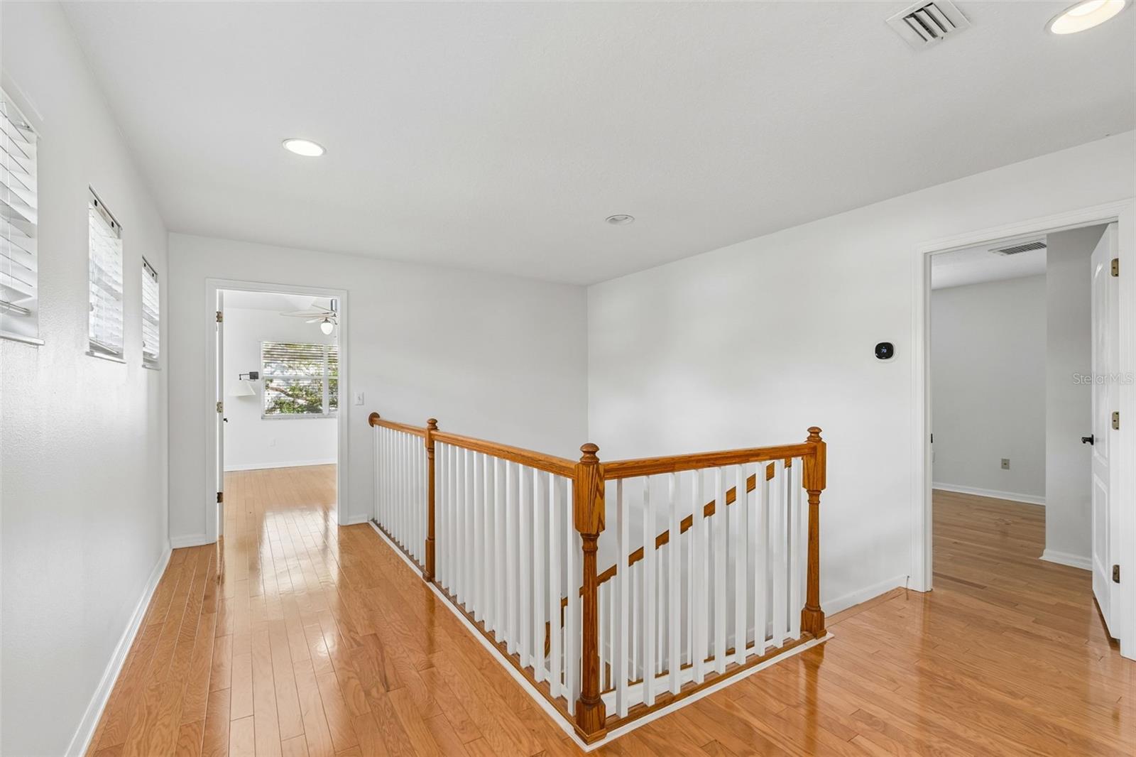 OAKELLARS - Residential