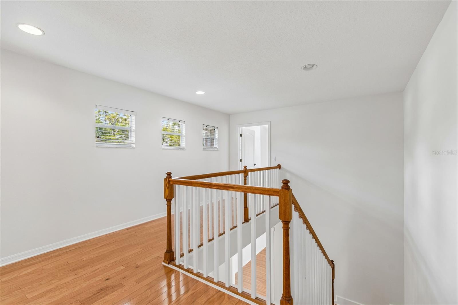 OAKELLARS - Residential