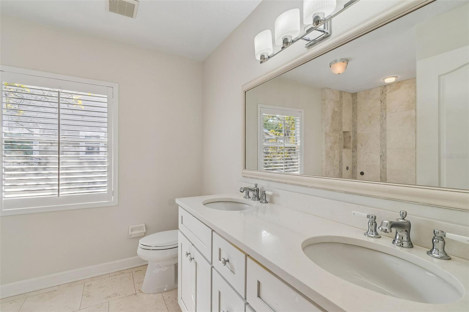 OAKELLARS - Residential