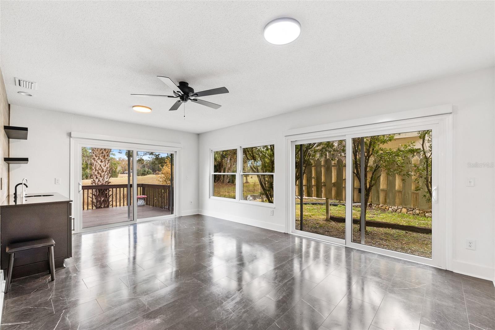 PELICAN BAY PH 03 UNIT 01 - Residential