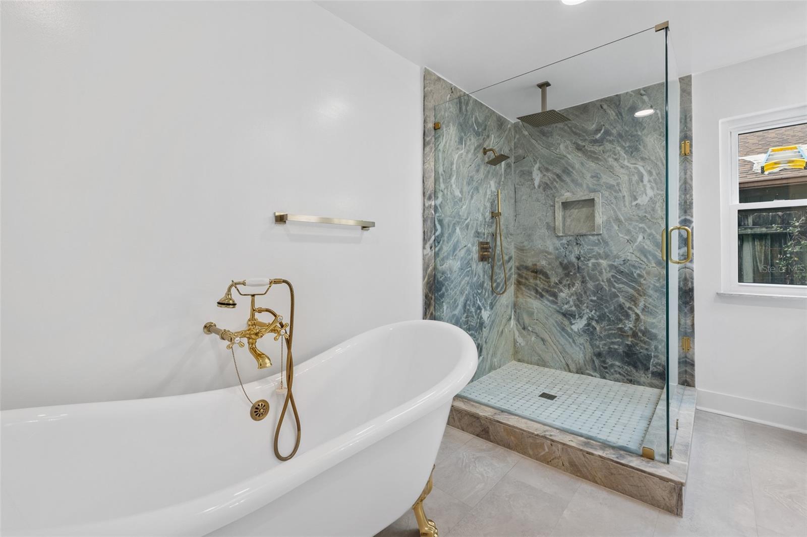 PELICAN BAY PH 03 UNIT 01 - Residential