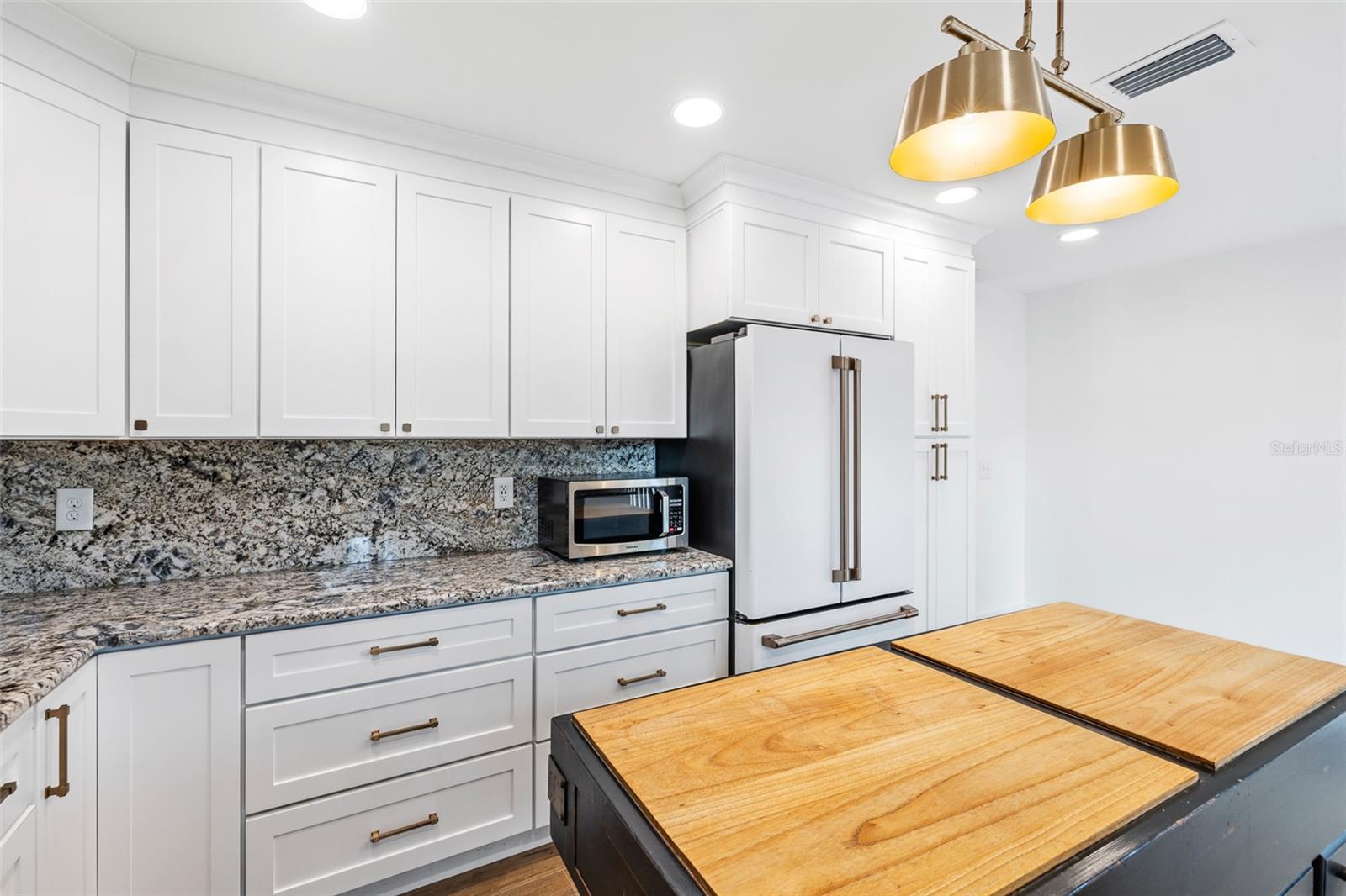 PELICAN BAY PH 03 UNIT 01 - Residential