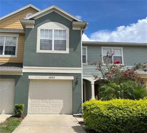 Photo of 1005 Levensor Court, Sanford, FL 32771 (MLS # R4909915)