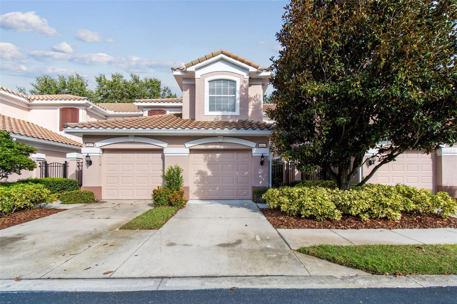 COACHMAN RESERVE CONDOMINIUMS - Residential