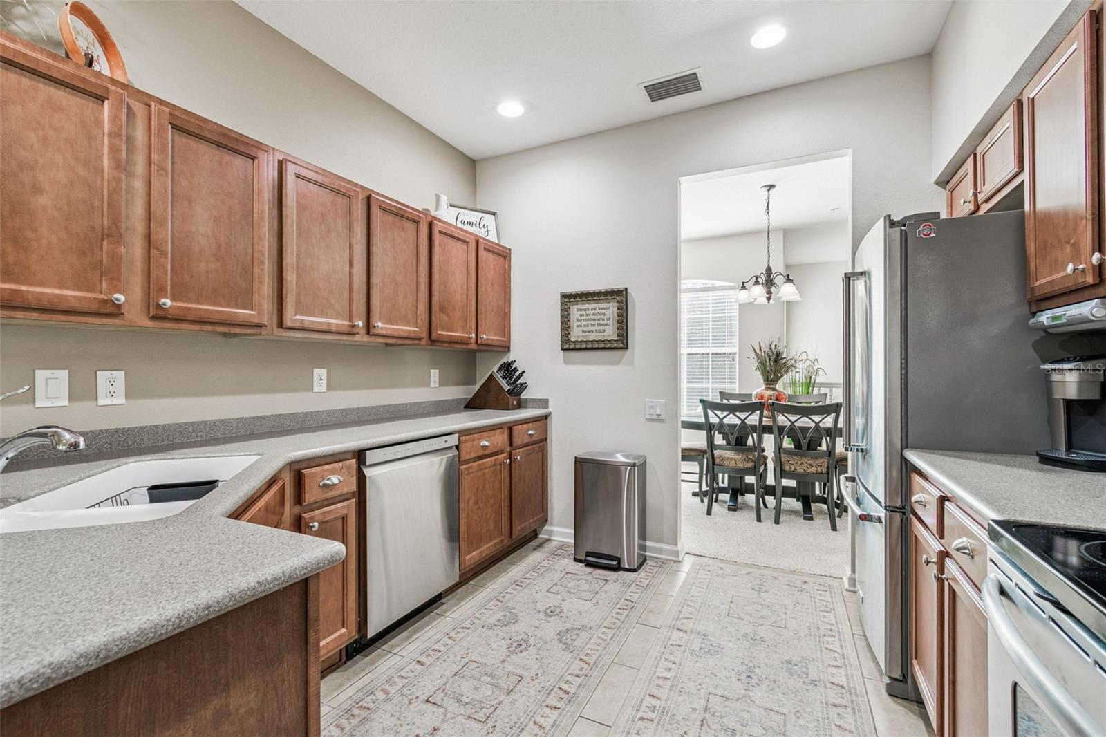 COACHMAN RESERVE CONDOMINIUMS - Residential