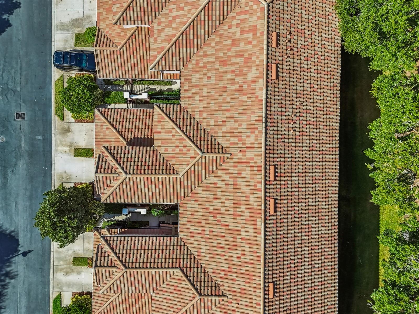 COACHMAN RESERVE CONDOMINIUMS - Residential