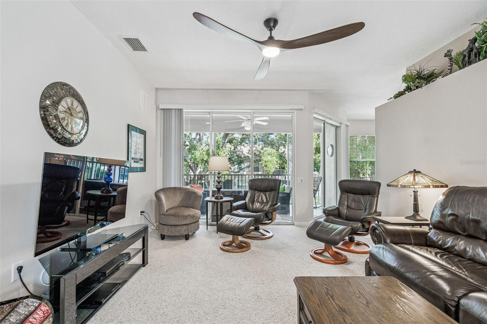 COACHMAN RESERVE CONDOMINIUMS - Residential