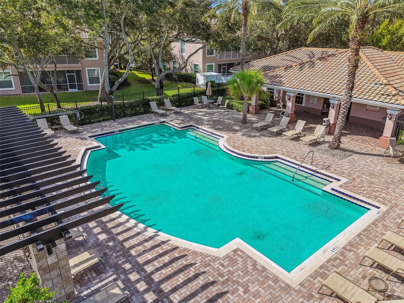 COACHMAN RESERVE CONDOMINIUMS - Residential