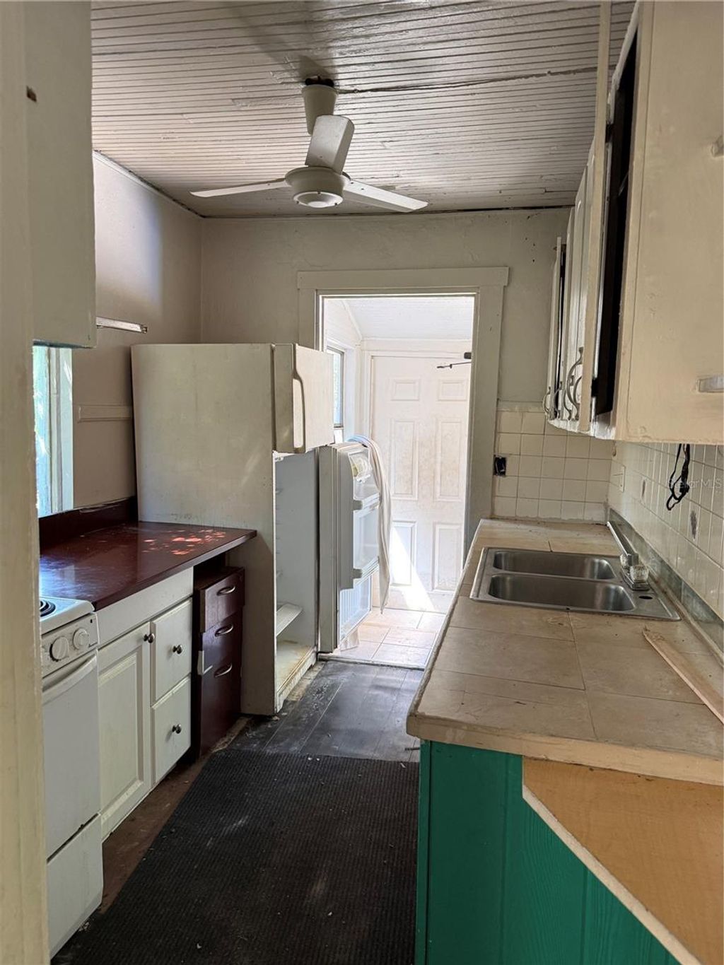 Photo of 2007 43rd Street S, Gulfport, FL 33711 (MLS # TB8488064)