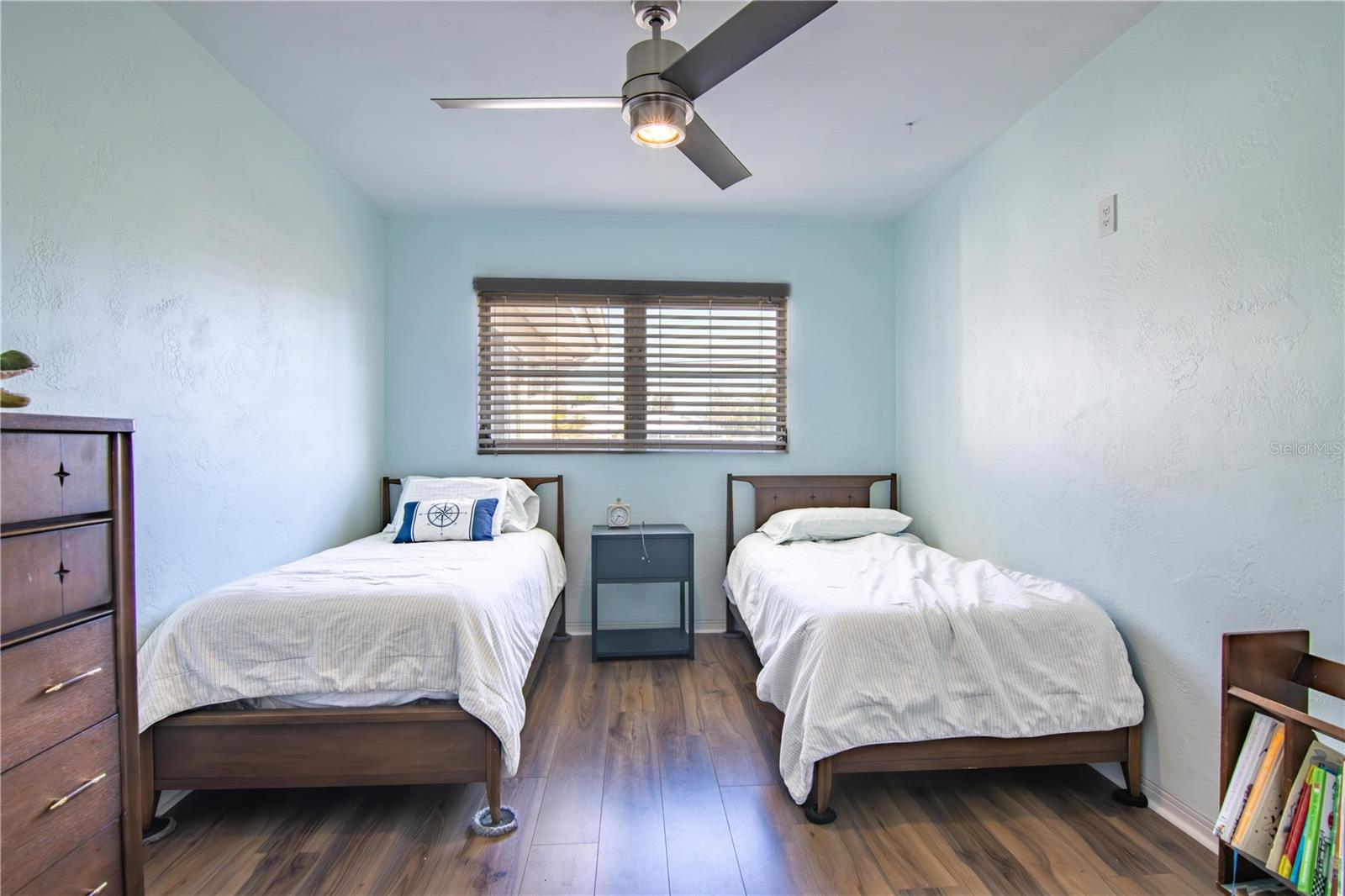 NORTH EAST PARK SHORES - Residential