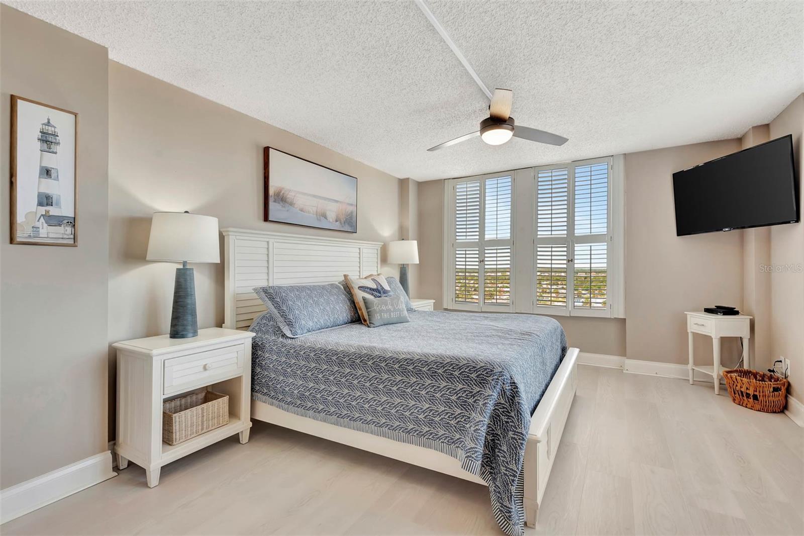 1575 OCEAN SHORE BOULEVARD J010