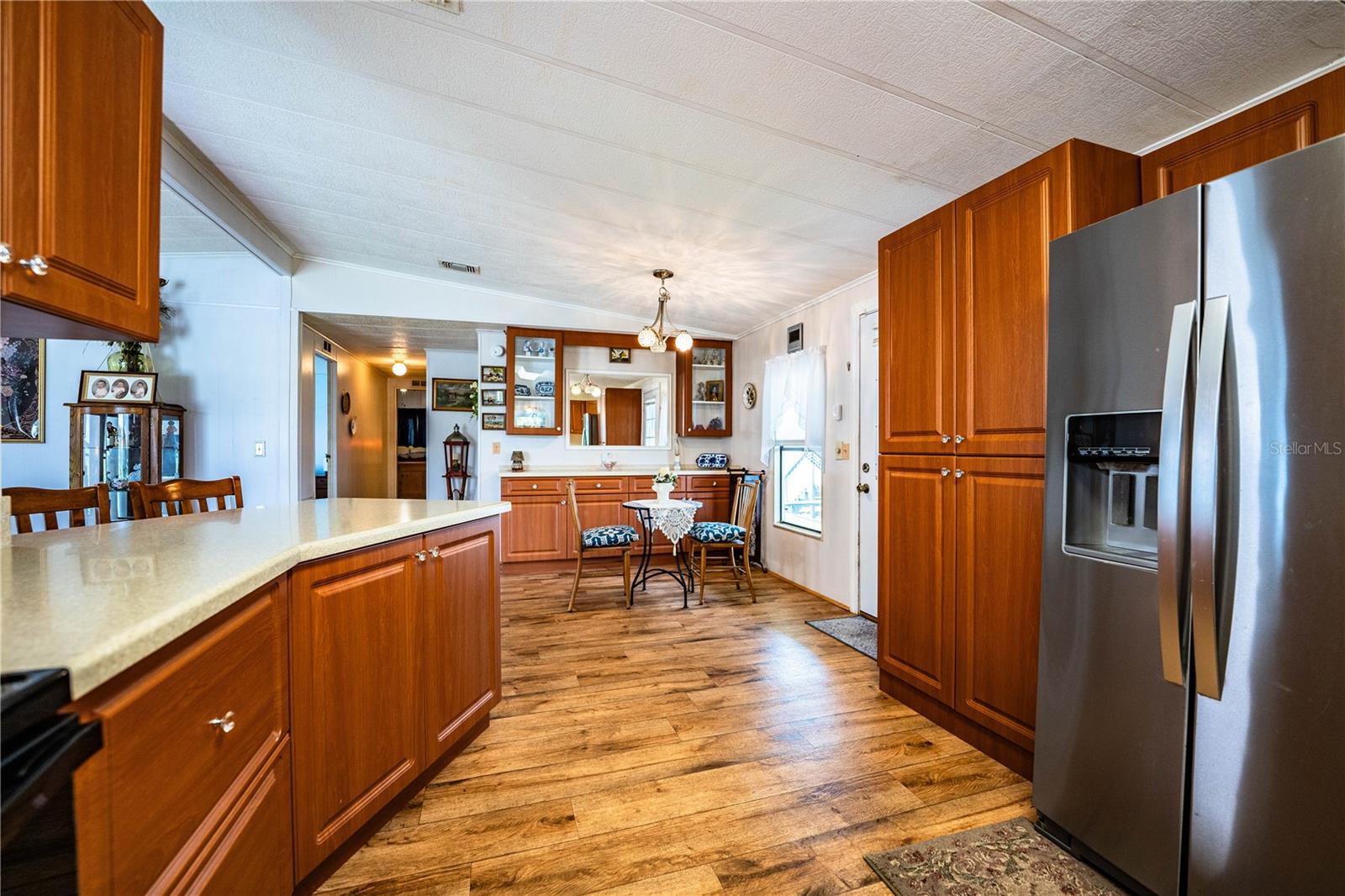 FLORAL LAKES - Residential