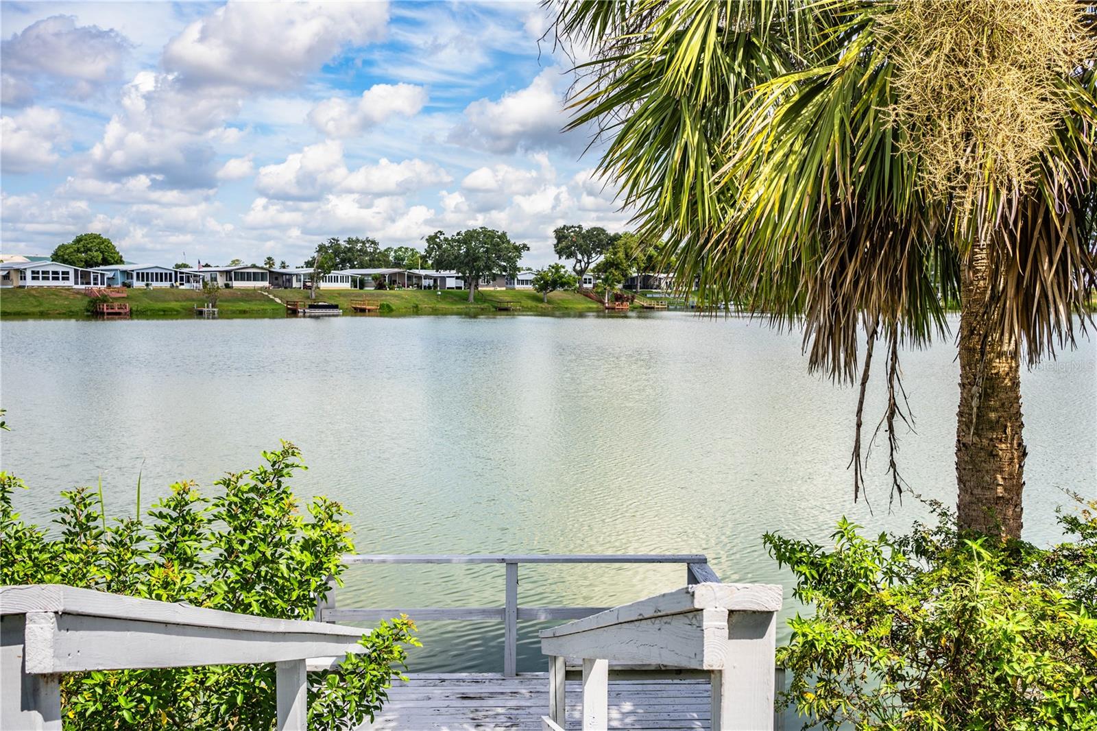 FLORAL LAKES - Residential