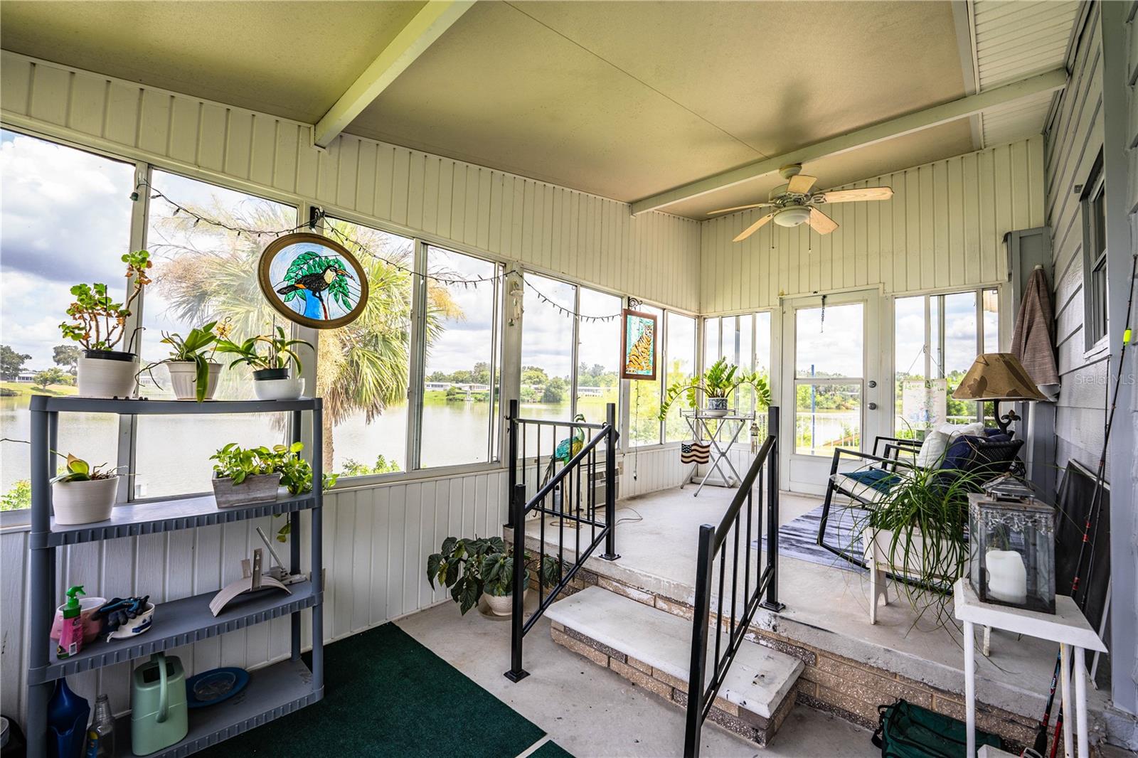 FLORAL LAKES - Residential