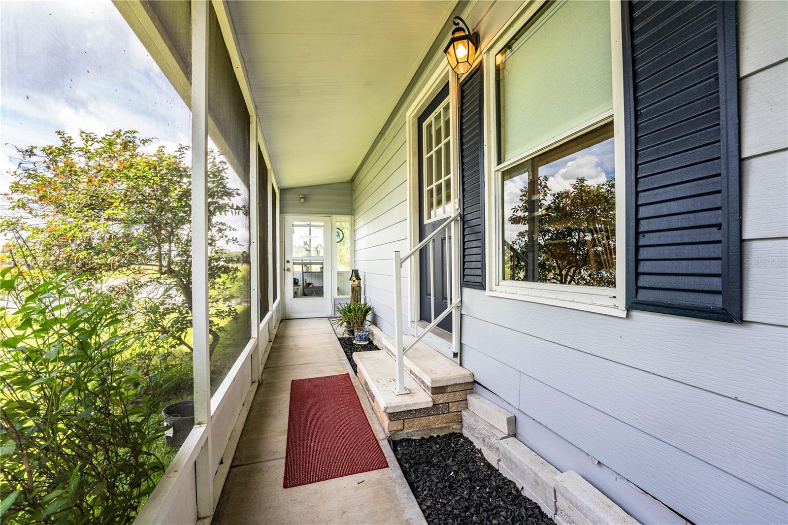 FLORAL LAKES - Residential