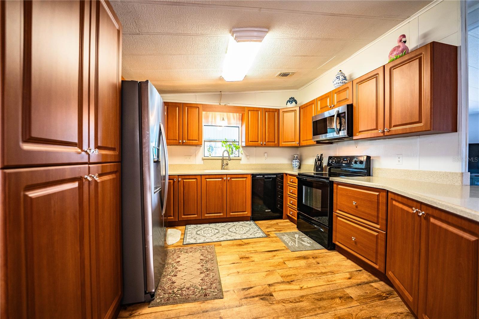 FLORAL LAKES - Residential