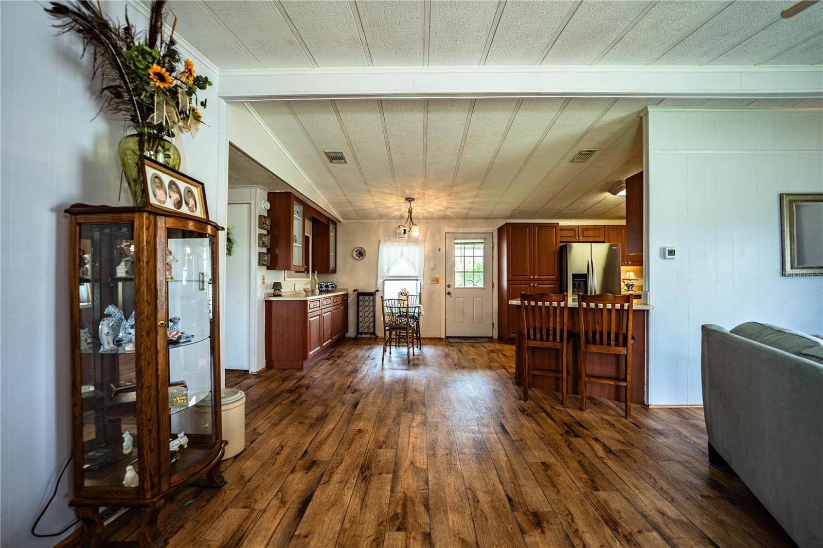 FLORAL LAKES - Residential