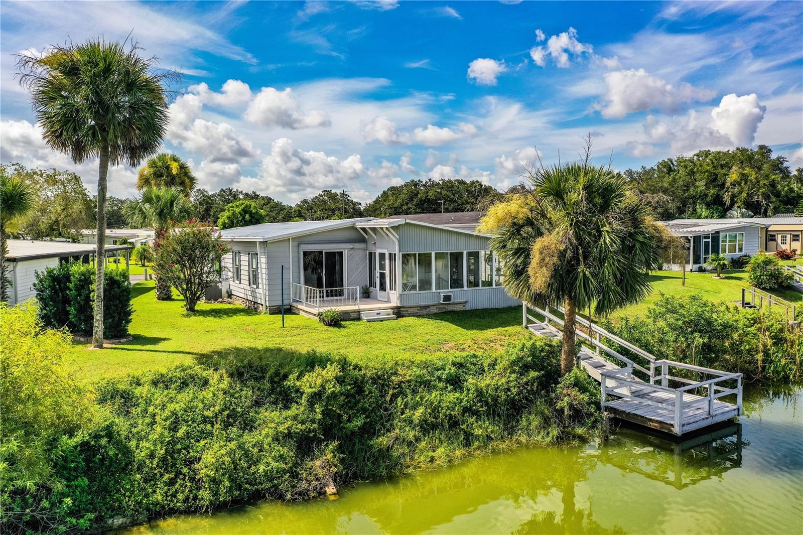 FLORAL LAKES - Residential