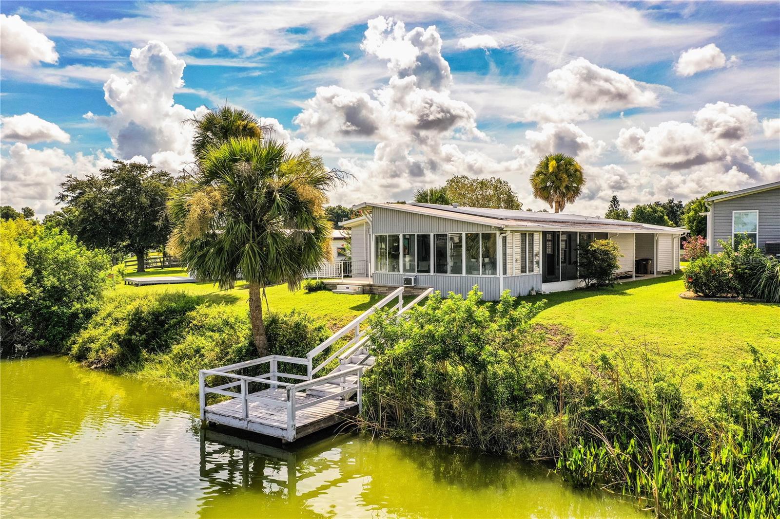 FLORAL LAKES - Residential