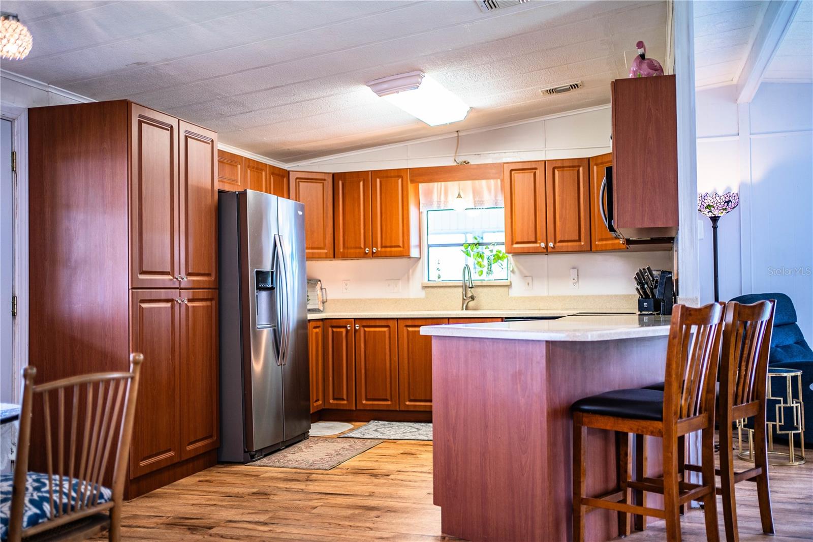 FLORAL LAKES - Residential