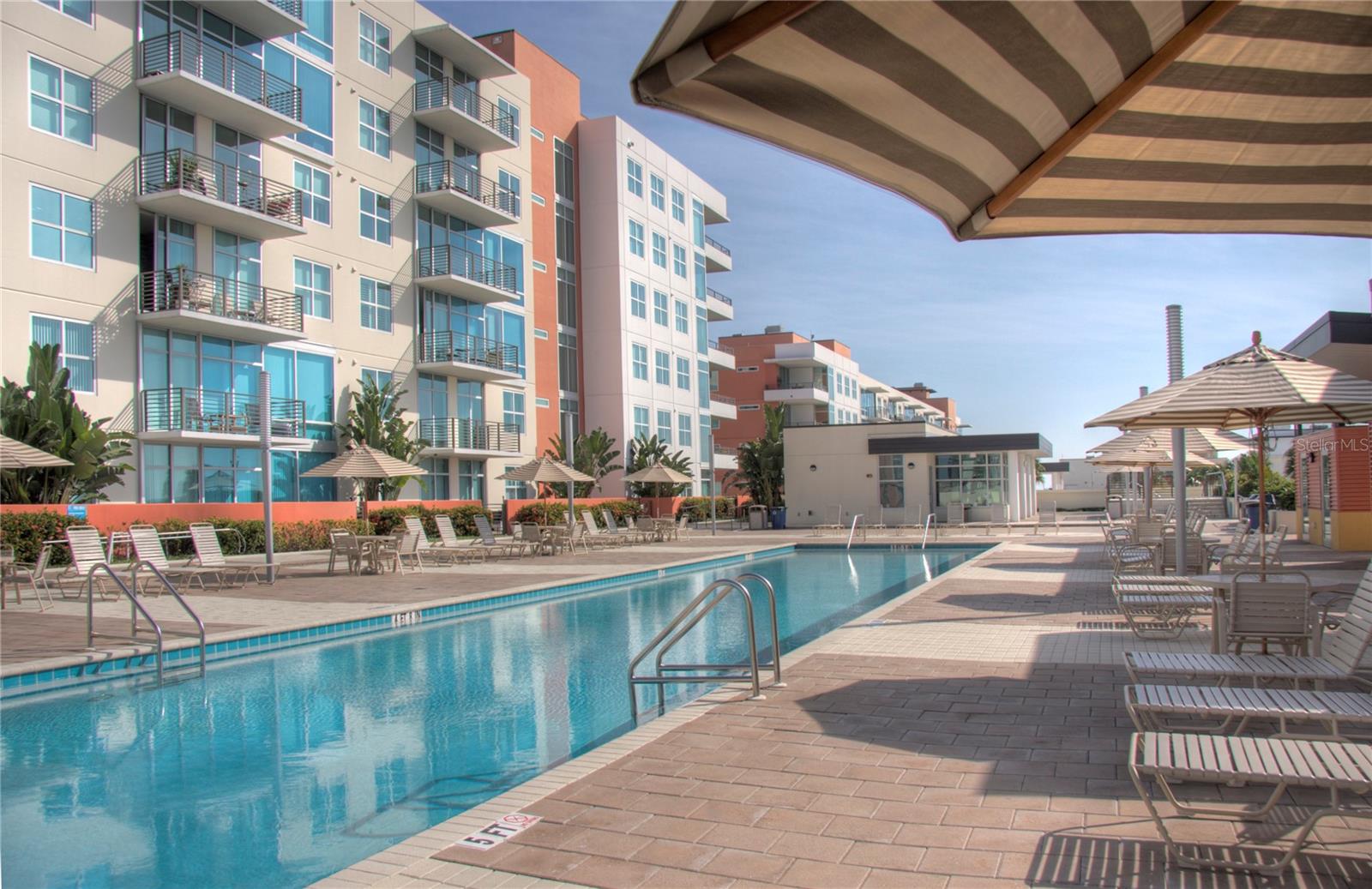 GRAND CENTRAL AT KENNEDY RESID - Residential Lease