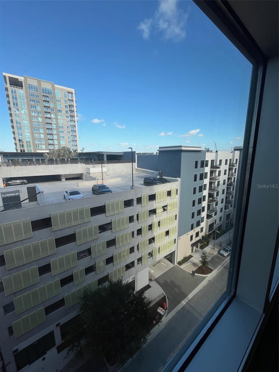 GRAND CENTRAL AT KENNEDY RESID - Residential Lease