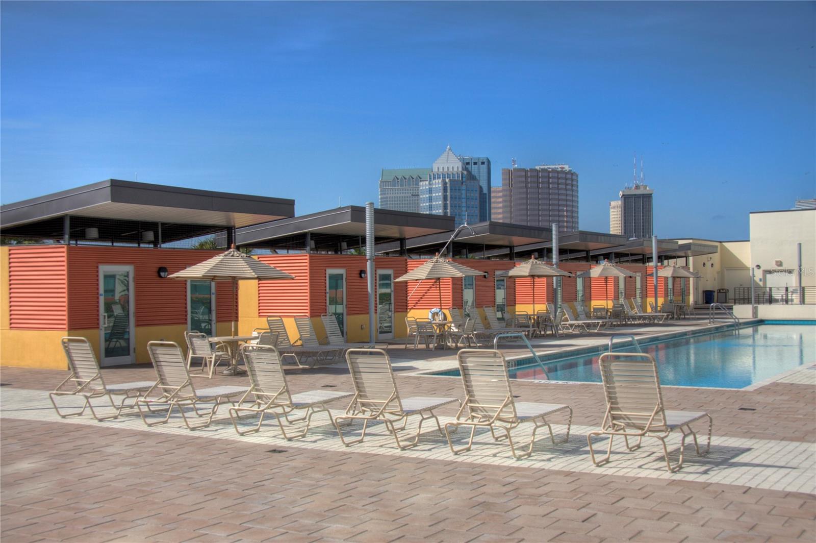 GRAND CENTRAL AT KENNEDY RESID - Residential Lease