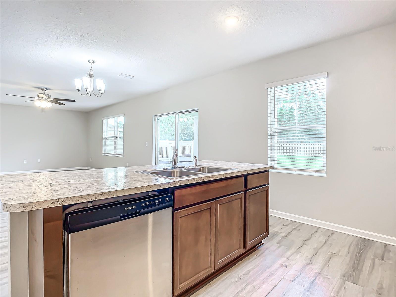 FOREST TRACE - Residential Lease