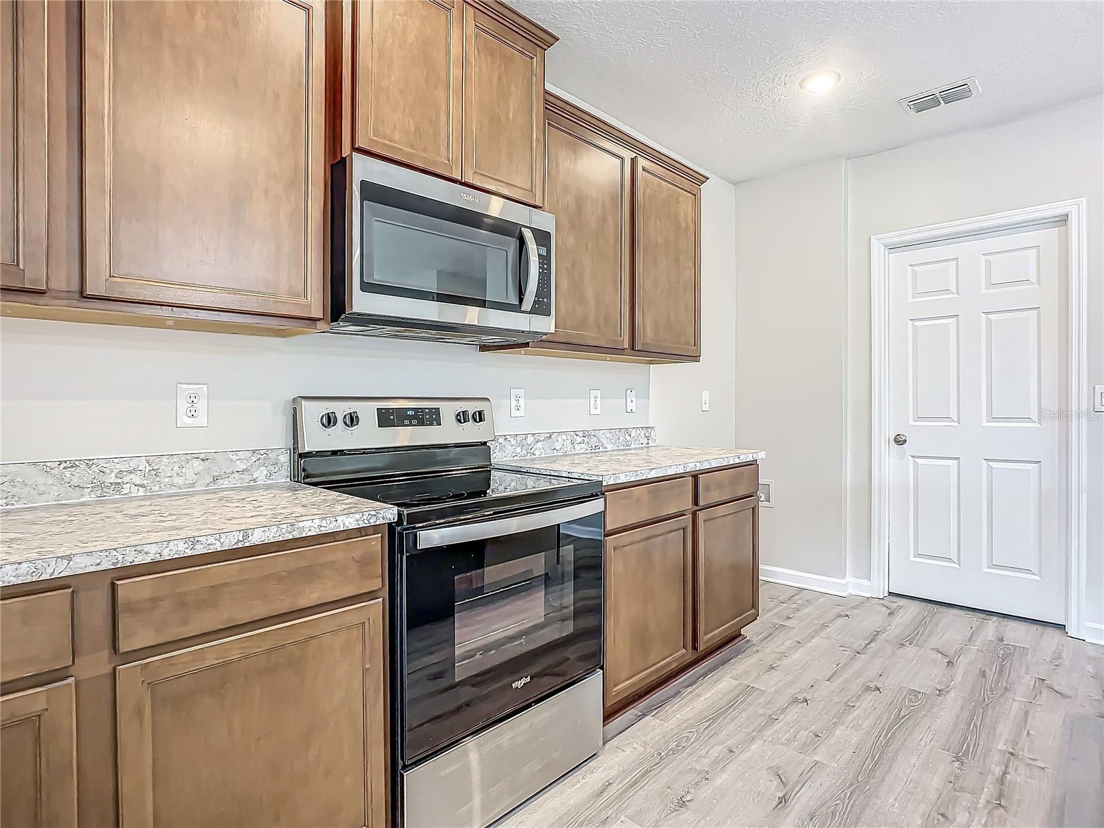 FOREST TRACE - Residential Lease