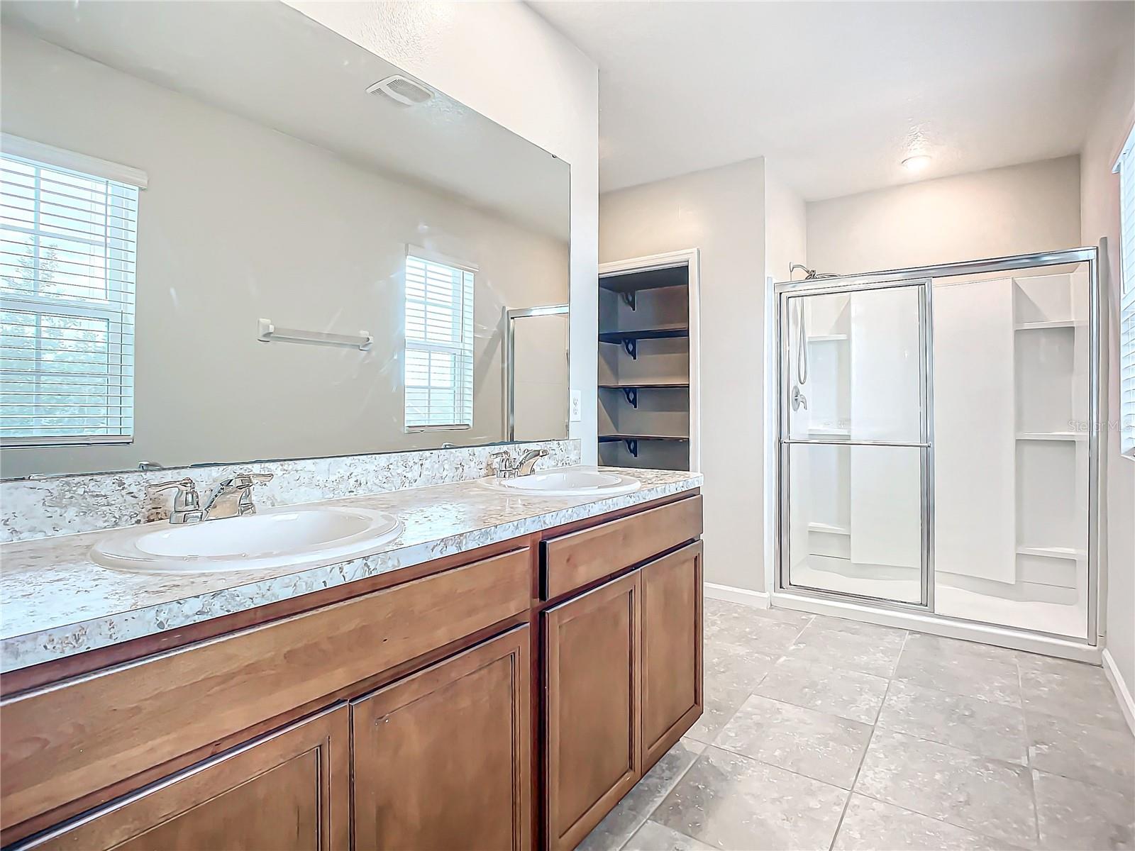 FOREST TRACE - Residential Lease