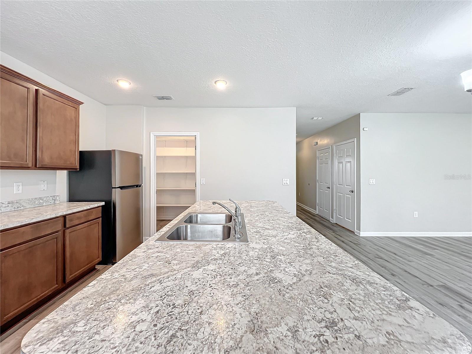 FOREST TRACE - Residential Lease