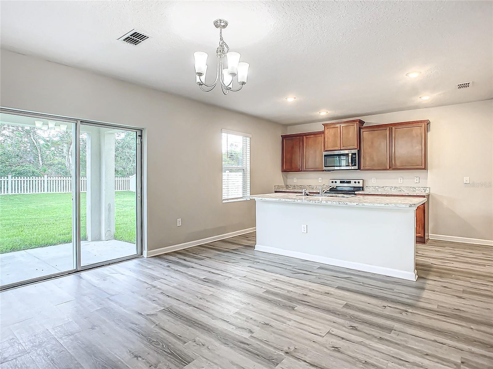 FOREST TRACE - Residential Lease