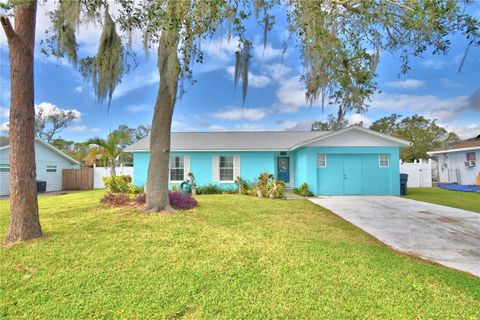 A home in LAKELAND