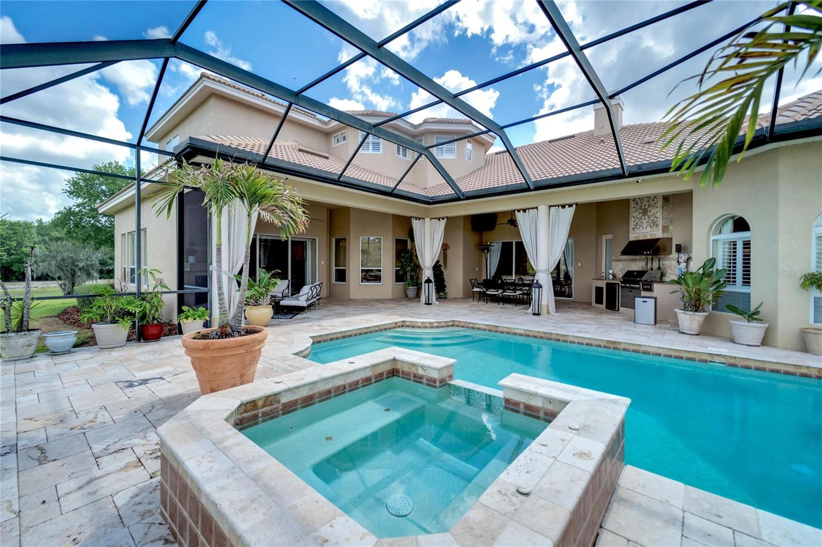 FISHHAWK RANCH - Residential