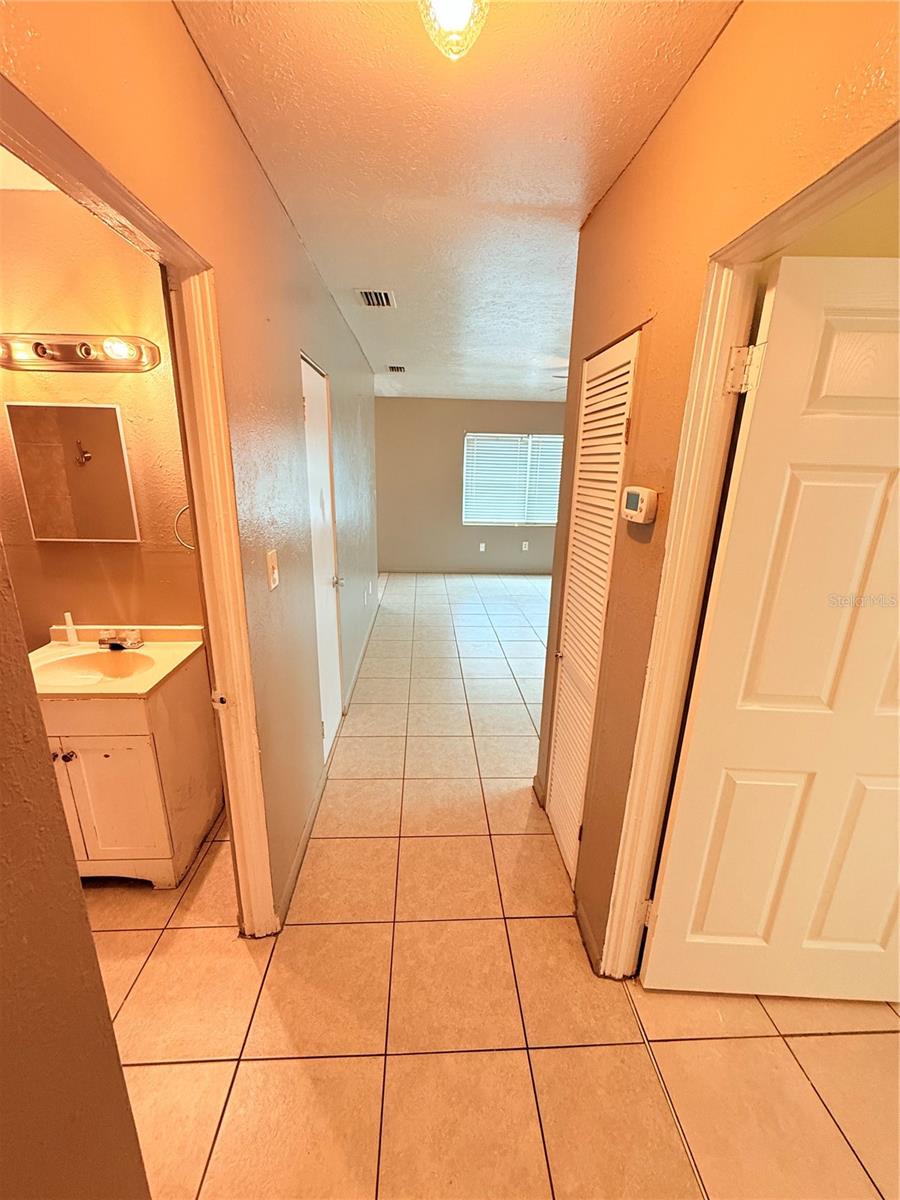FRESCO PARK - Residential Lease