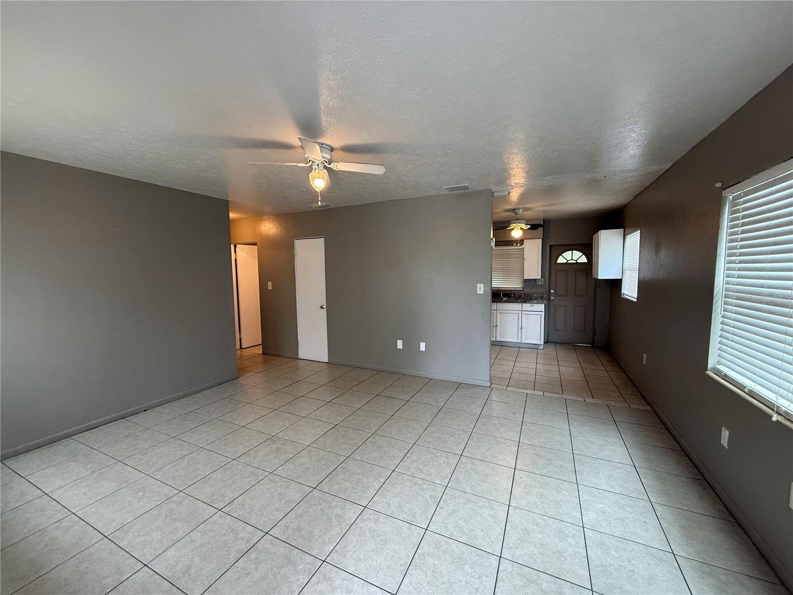 FRESCO PARK - Residential Lease