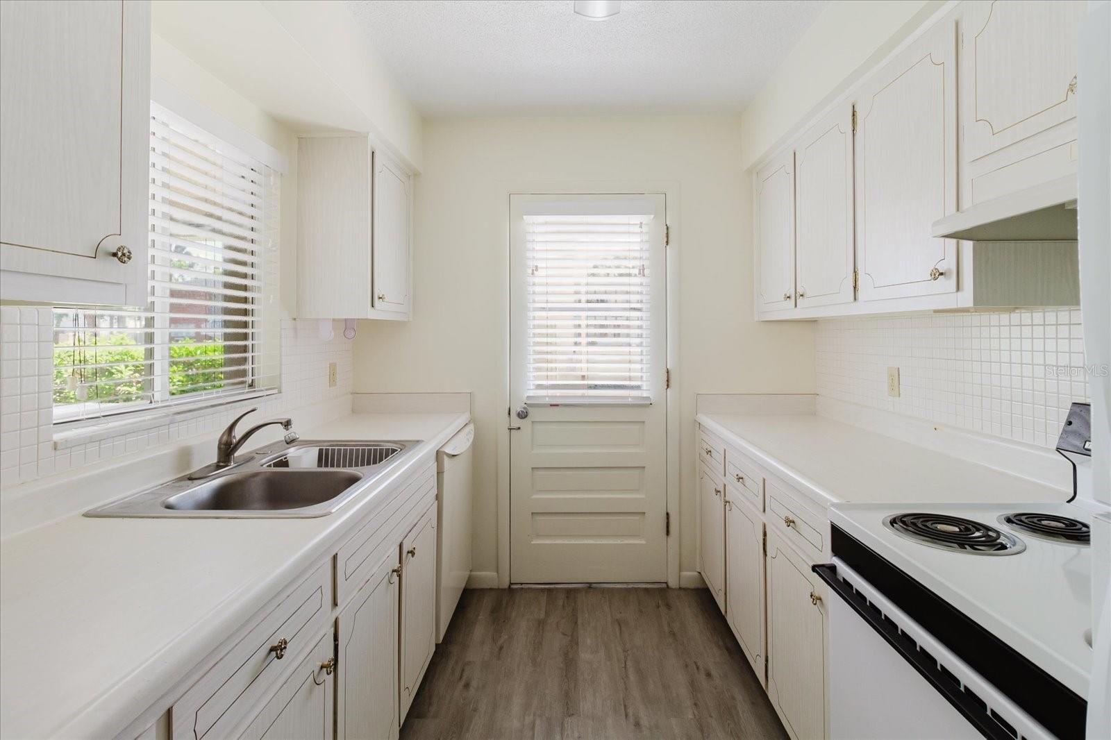 SHELLEY GARDENS 3 CONDO - Residential