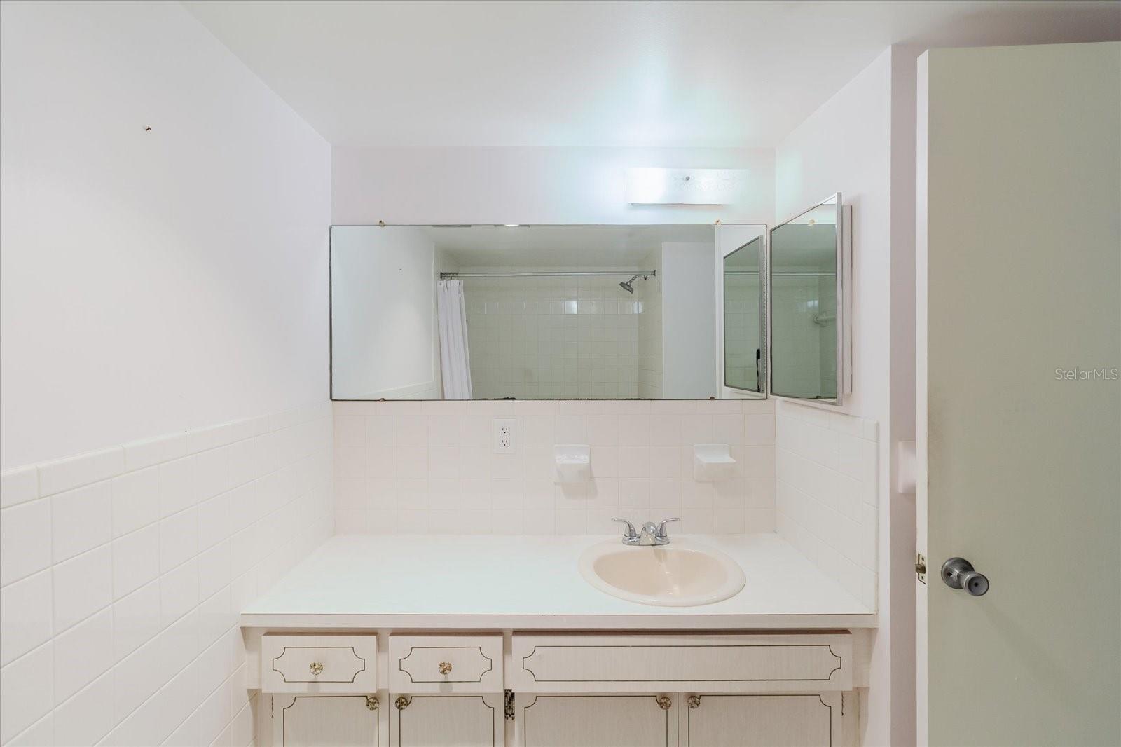 SHELLEY GARDENS 3 CONDO - Residential