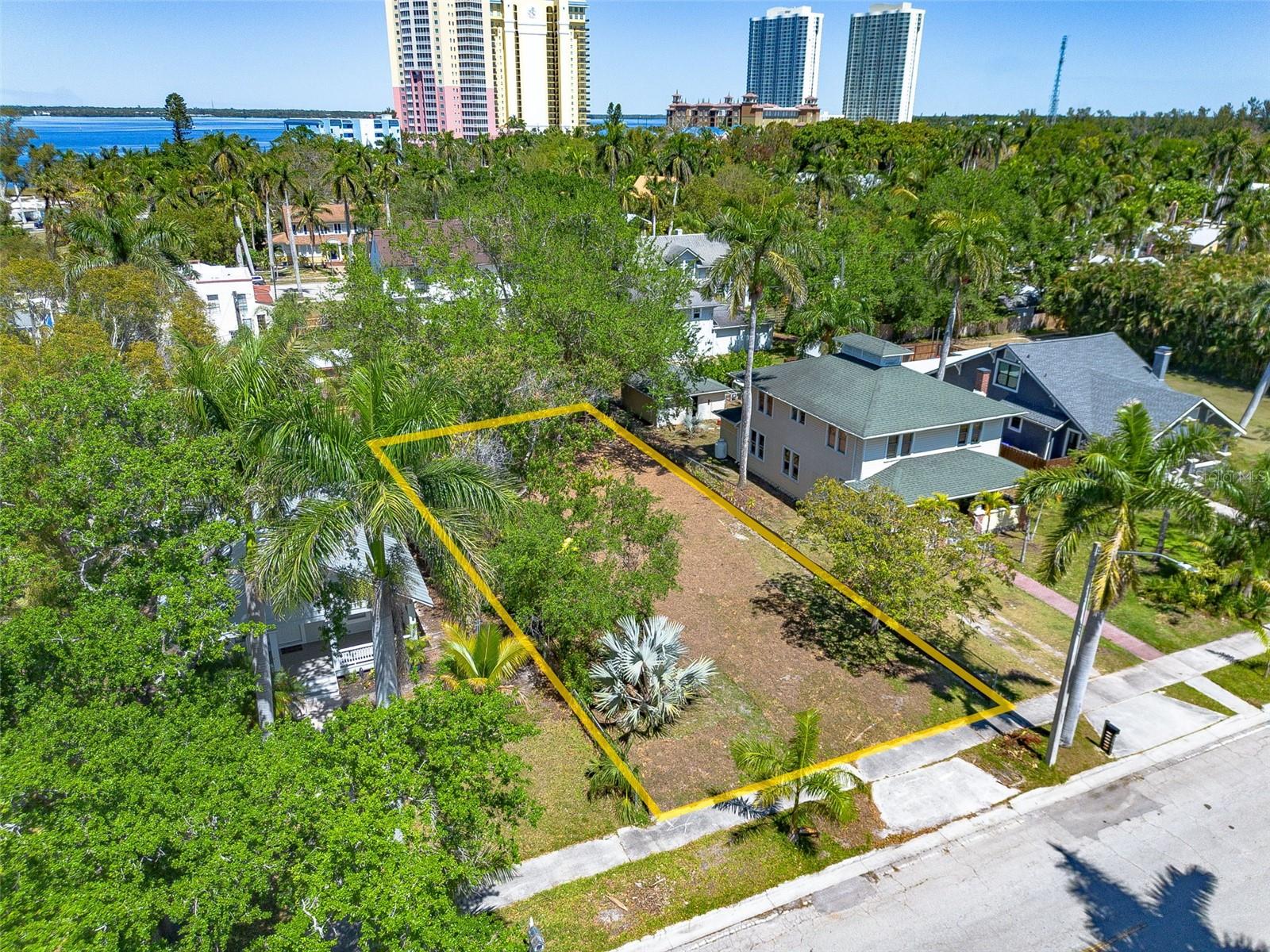 Discover a rare opportunity to build in the heart of Historic Dean Park! This 0.15-acre vacant lot offers 50 feet of frontage and 140 feet of depth, nestled along a picturesque Royal Palm-lined street. With no HOA restrictions, this prime location is just three blocks from million-dollar riverfront condos and minutes from the vibrant energy of Downtown Fort Myers. A coveted piece of history, this lot provides the perfect setting for your dream home in one of the city's most sought-after neighborhoods. Don't miss your chance to own a piece of Dean Park—opportunities like this are rare!