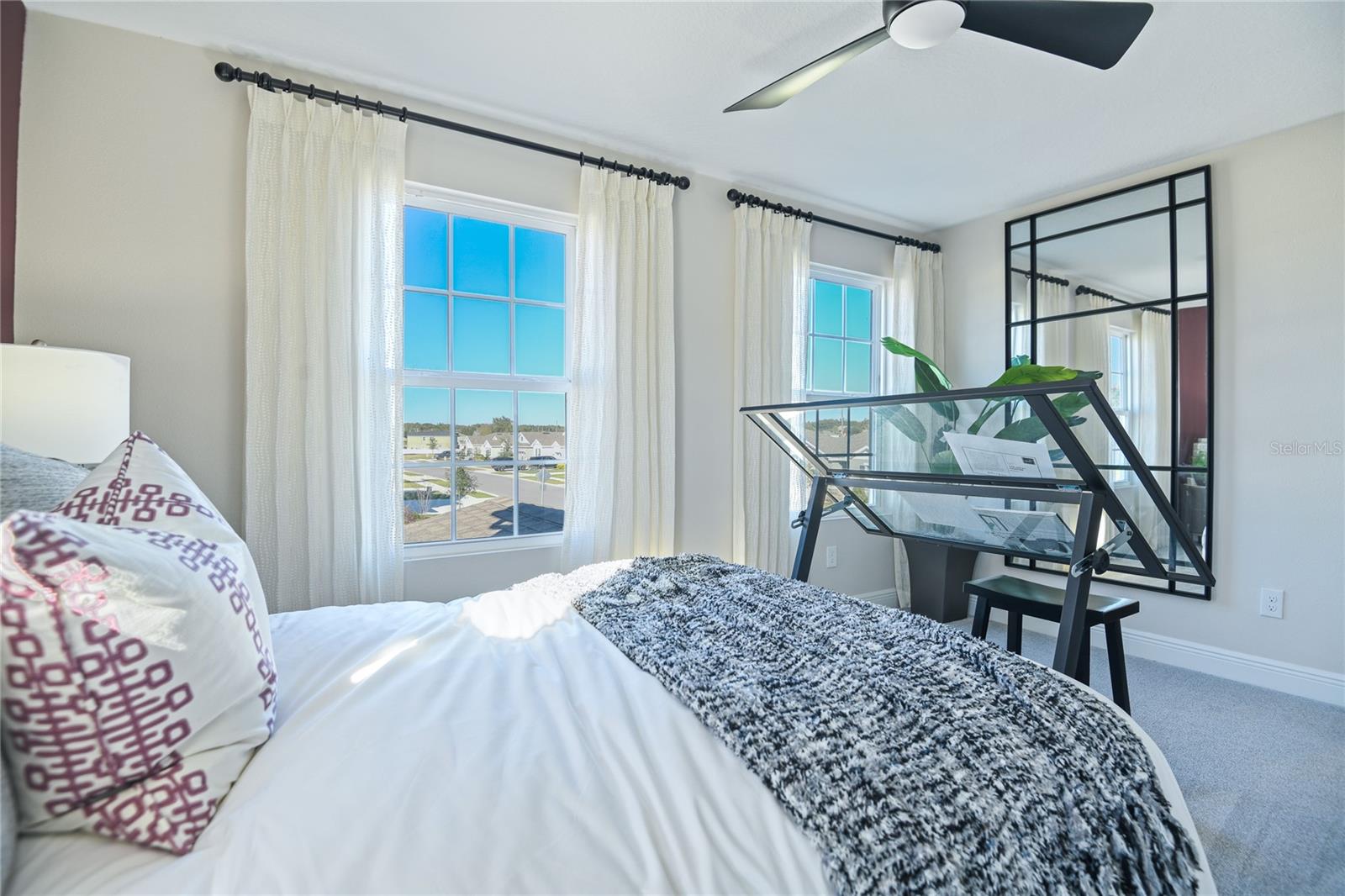 SEAPORT VILLAGE - Residential