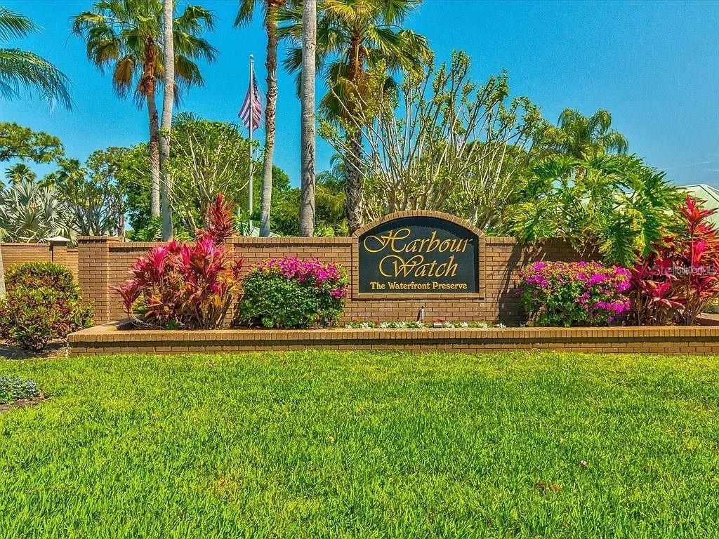 N POINTE ALEXIS DRIVE
