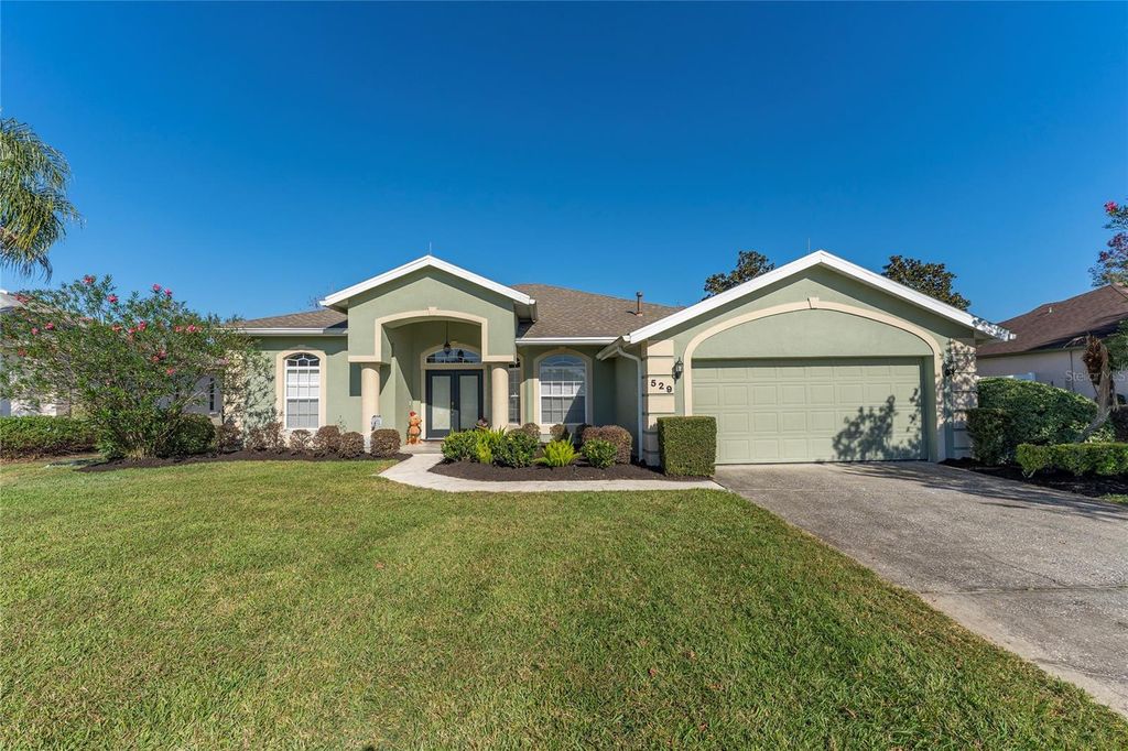 Photo of 529 Via Del Sol Drive, Davenport, FL 33896 (MLS # S5140729)